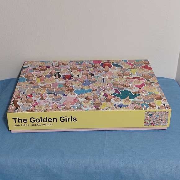 The Golden Girls 500-Piece Jigsaw Puzzle - Picture 2 of 9